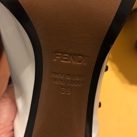 Fendi shoes ( RunWay Shoes ) - Picture 5 of 8